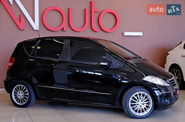 Хэтчбек Mercedes-Benz A-Class 2006 в  фото 13 Хэтчбек Mercedes-Benz A-Class 2006 в
