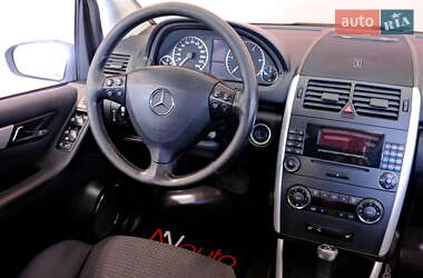 Хэтчбек Mercedes-Benz A-Class 2006 в  фото 52 Хэтчбек Mercedes-Benz A-Class 2006 в