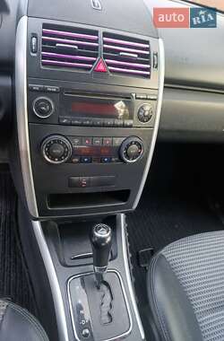 Хэтчбек Mercedes-Benz A-Class 2005 в 