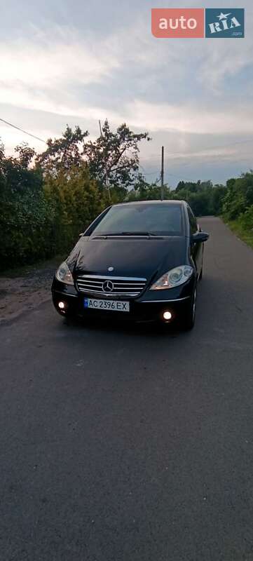 Хэтчбек Mercedes-Benz A-Class 2005 в 