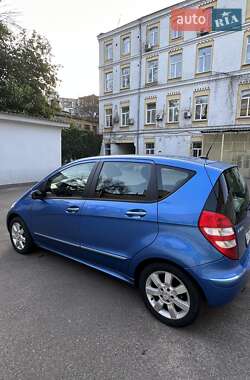 Хэтчбек Mercedes-Benz A-Class 2006 в 