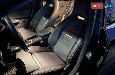 Хэтчбек Mercedes-Benz A-Class 2016 в 