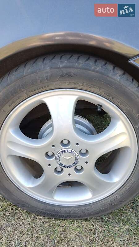 Хетчбек Mercedes-Benz A-Class 2000 в Києві фото 42 Хетчбек Mercedes-Benz A-Class 2000 в Києві