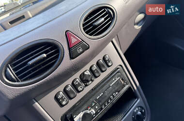 Хэтчбек Mercedes-Benz A-Class 2003 в 