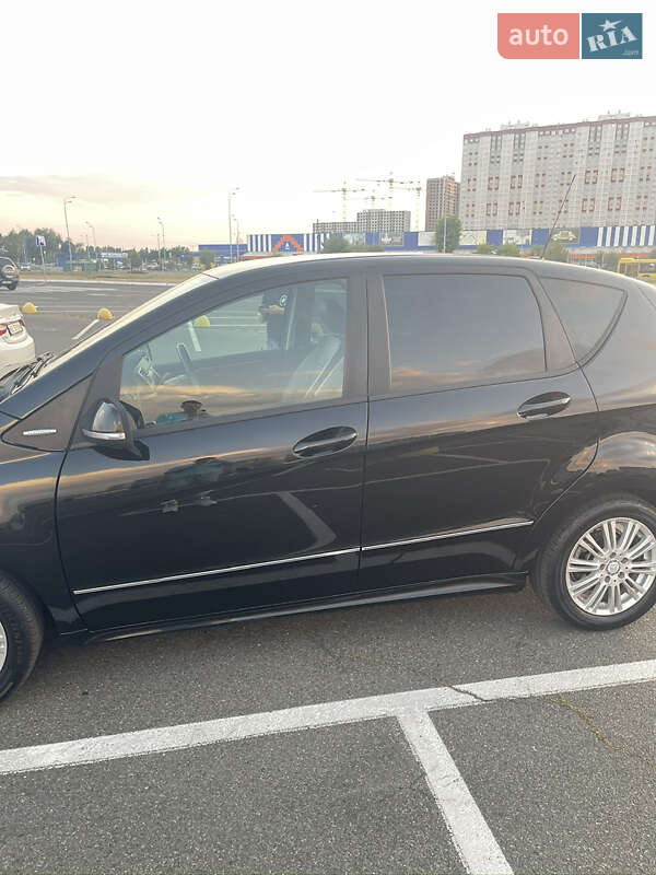 Хэтчбек Mercedes-Benz A-Class 2009 в Киеве