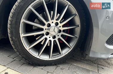 Хэтчбек Mercedes-Benz A-Class 2012 в 