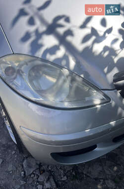 Хэтчбек Mercedes-Benz A-Class 2005 в 