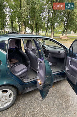 Хэтчбек Mercedes-Benz A-Class 2001 в 