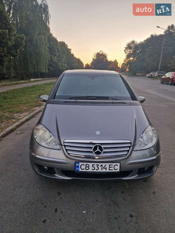 Хэтчбек Mercedes-Benz A-Class 2007 в 
