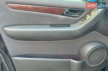Хэтчбек Mercedes-Benz A-Class 2010 в 