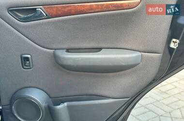 Хэтчбек Mercedes-Benz A-Class 2010 в 