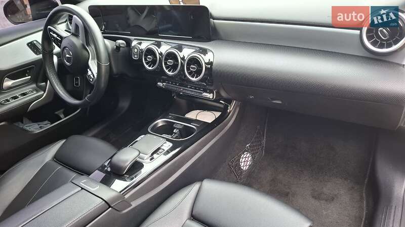 Седан Mercedes-Benz A-Class 2019 в Тульчині