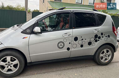 Хетчбек Mercedes-Benz A-Class 2009 в 