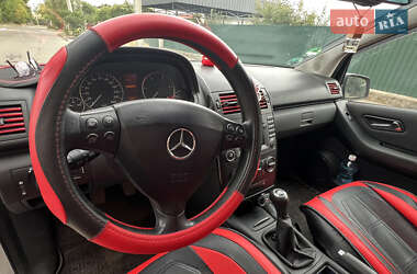 Хетчбек Mercedes-Benz A-Class 2009 в 