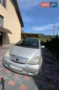 Хэтчбек Mercedes-Benz A-Class 2002 в 