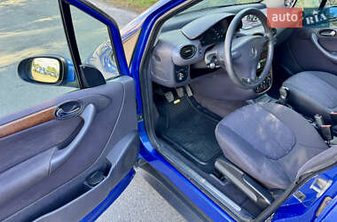 Хэтчбек Mercedes-Benz A-Class 2001 в 