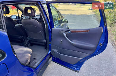 Хэтчбек Mercedes-Benz A-Class 2001 в 