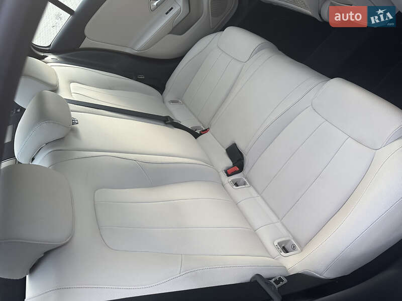 Седан Mercedes-Benz A-Class 2019 в Львове