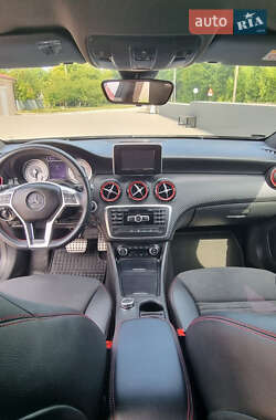 Хэтчбек Mercedes-Benz A-Class 2013 в 