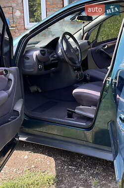 Хэтчбек Mercedes-Benz A-Class 2001 в 
