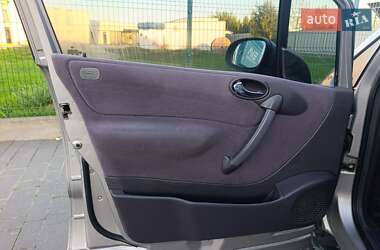 Хетчбек Mercedes-Benz A-Class 1999 в 