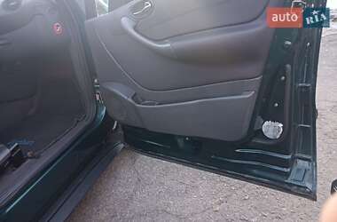 Хэтчбек Mercedes-Benz A-Class 2003 в 