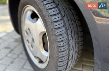 Хэтчбек Mercedes-Benz A-Class 2000 в 