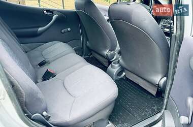 Хэтчбек Mercedes-Benz A-Class 2001 в 
