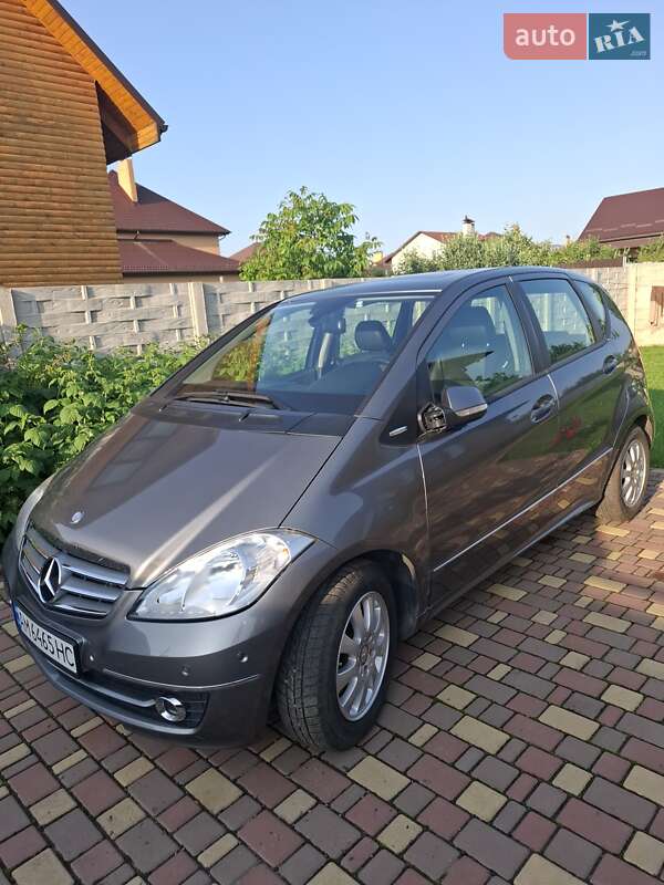 Хэтчбек Mercedes-Benz A-Class 2011 в Житомире