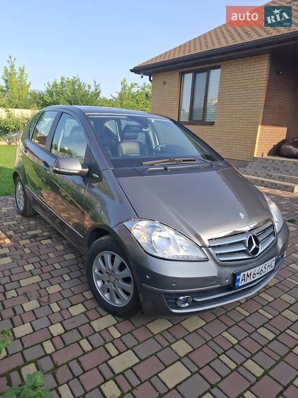 Хэтчбек Mercedes-Benz A-Class 2011 в Житомире