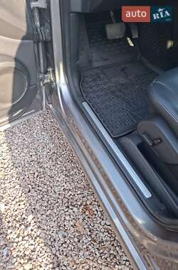 Хэтчбек Mercedes-Benz A-Class 2011 в 