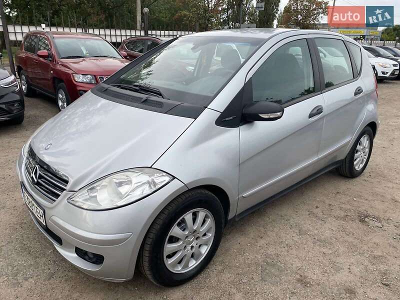 Хэтчбек Mercedes-Benz A-Class 2005 в 