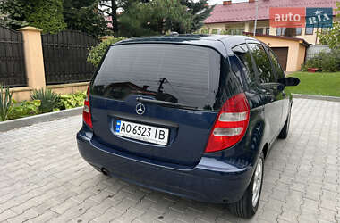 Хэтчбек Mercedes-Benz A-Class 2005 в 