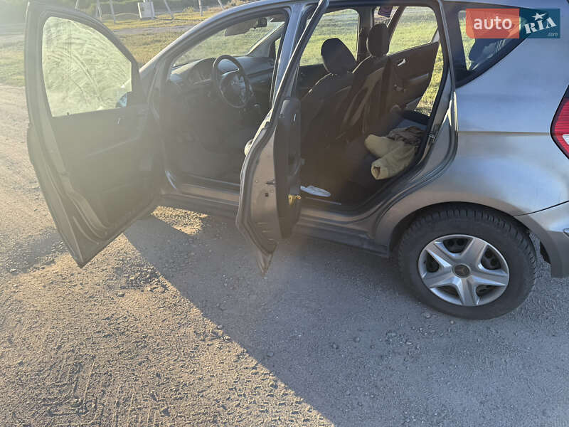 Хэтчбек Mercedes-Benz A-Class 2005 в Першотравенске