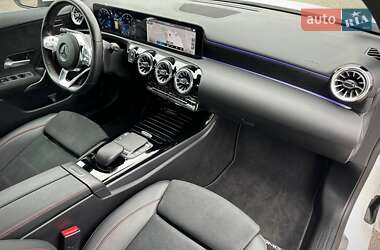 Хэтчбек Mercedes-Benz A-Class 2021 в 