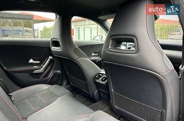 Хэтчбек Mercedes-Benz A-Class 2021 в 