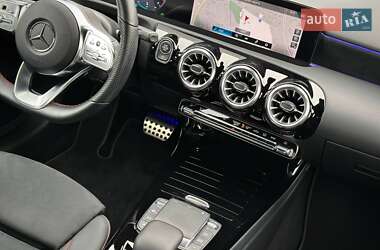 Хэтчбек Mercedes-Benz A-Class 2021 в 