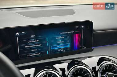 Хэтчбек Mercedes-Benz A-Class 2021 в 