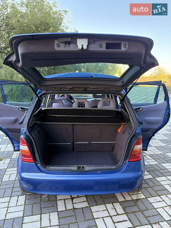 Хэтчбек Mercedes-Benz A-Class 2000 в Буске