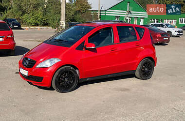 Хэтчбек Mercedes-Benz A-Class 2010 в 