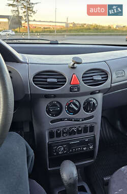 Хэтчбек Mercedes-Benz A-Class 2000 в 