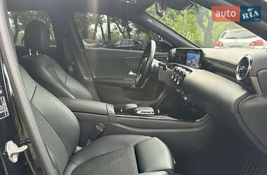 Хэтчбек Mercedes-Benz A-Class 2021 в 
