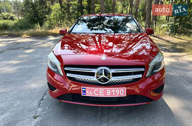 Хэтчбек Mercedes-Benz A-Class 2014 в 