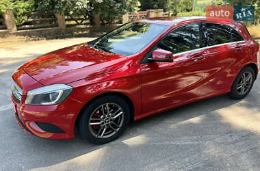 Хэтчбек Mercedes-Benz A-Class 2014 в 