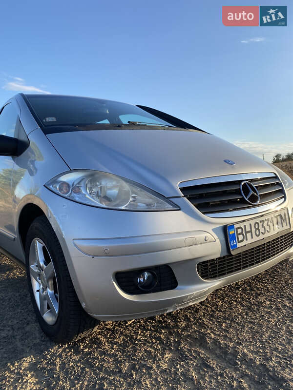 Хэтчбек Mercedes-Benz A-Class 2007 в 