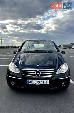 Хэтчбек Mercedes-Benz A-Class 2006 в 