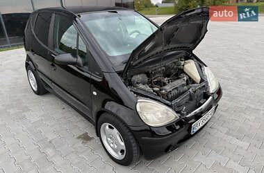 Хэтчбек Mercedes-Benz A-Class 2000 в 