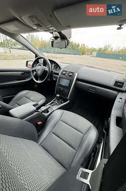 Хэтчбек Mercedes-Benz A-Class 2010 в 