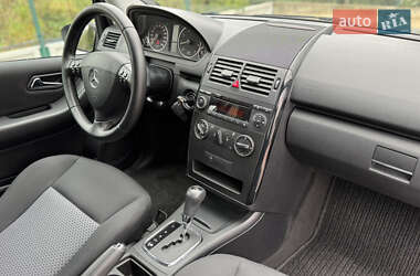 Хэтчбек Mercedes-Benz A-Class 2006 в 