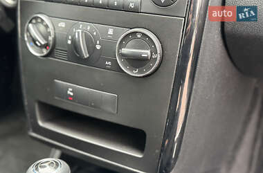 Хэтчбек Mercedes-Benz A-Class 2006 в 